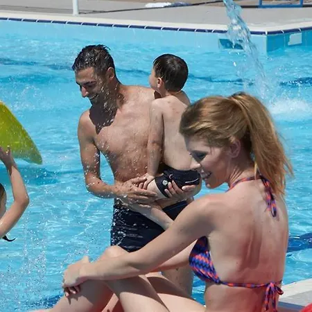 Victoria Mobilehome In Village Mediterraneo Campsite Cavallino-Treporti