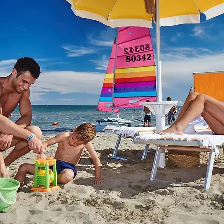 Campingplatz Victoria Mobilehome In Village Mediterraneo