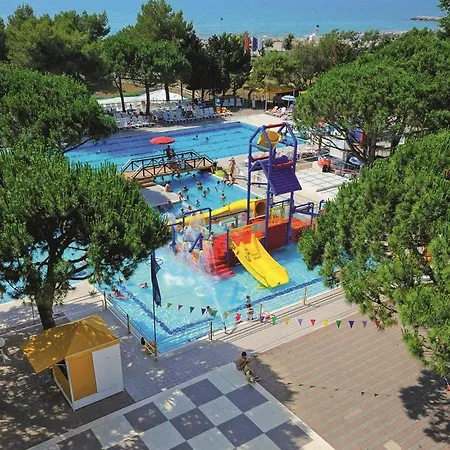 Victoria Mobilehome In Village Mediterraneo